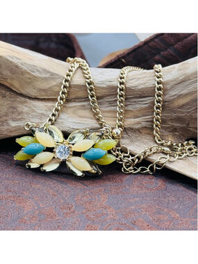 08-Gold Tone Multicolor Floral Statement Necklace 14”3”